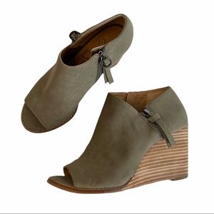 Jessica Simpson Light Olive Green Peep Toe Wedge Booties 7.5